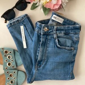 Zara super high waisted stretchy skinny jeans size 24/2